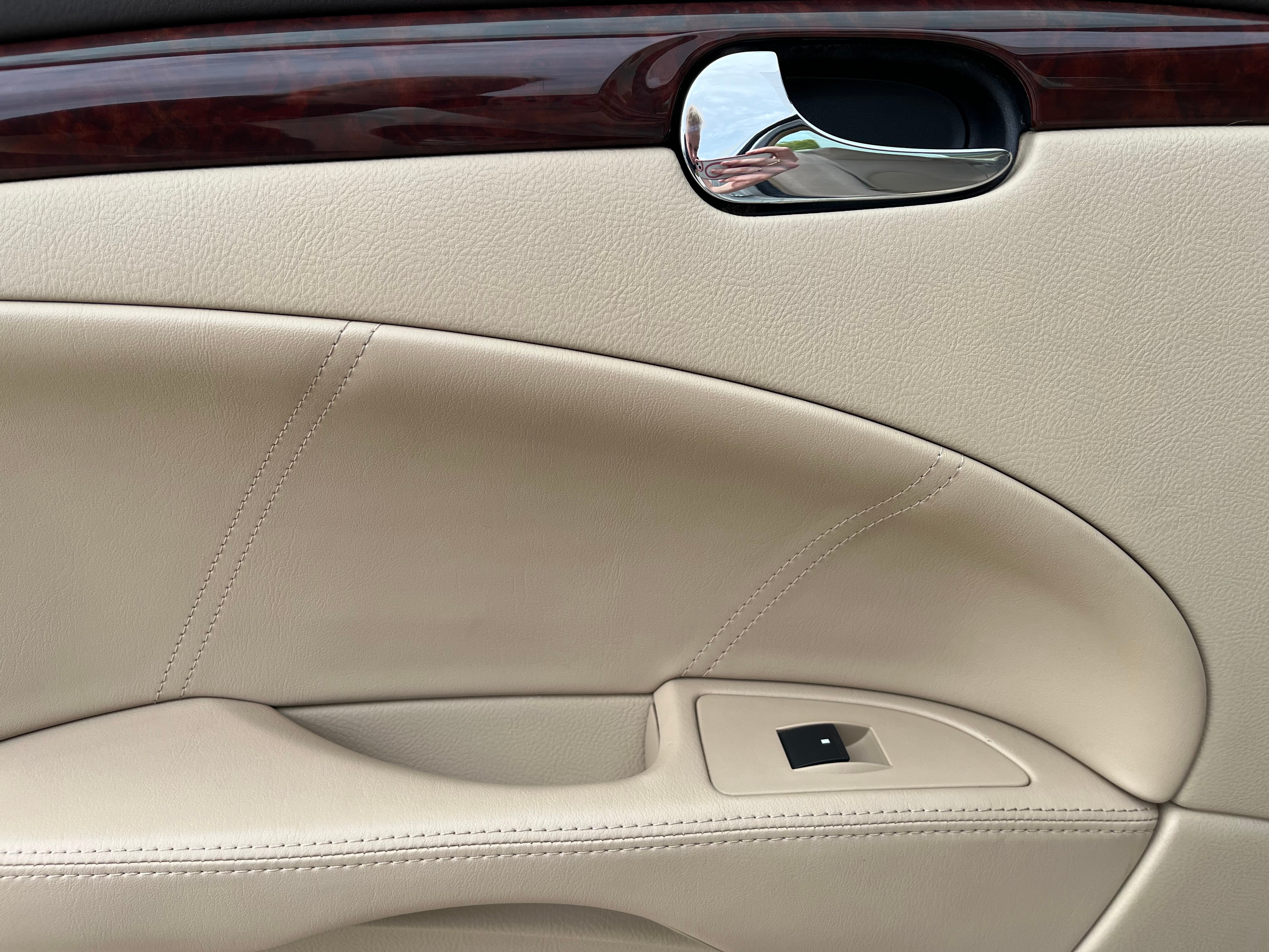 2010 Buick Lucerne CX-2 *Ltd Avail*