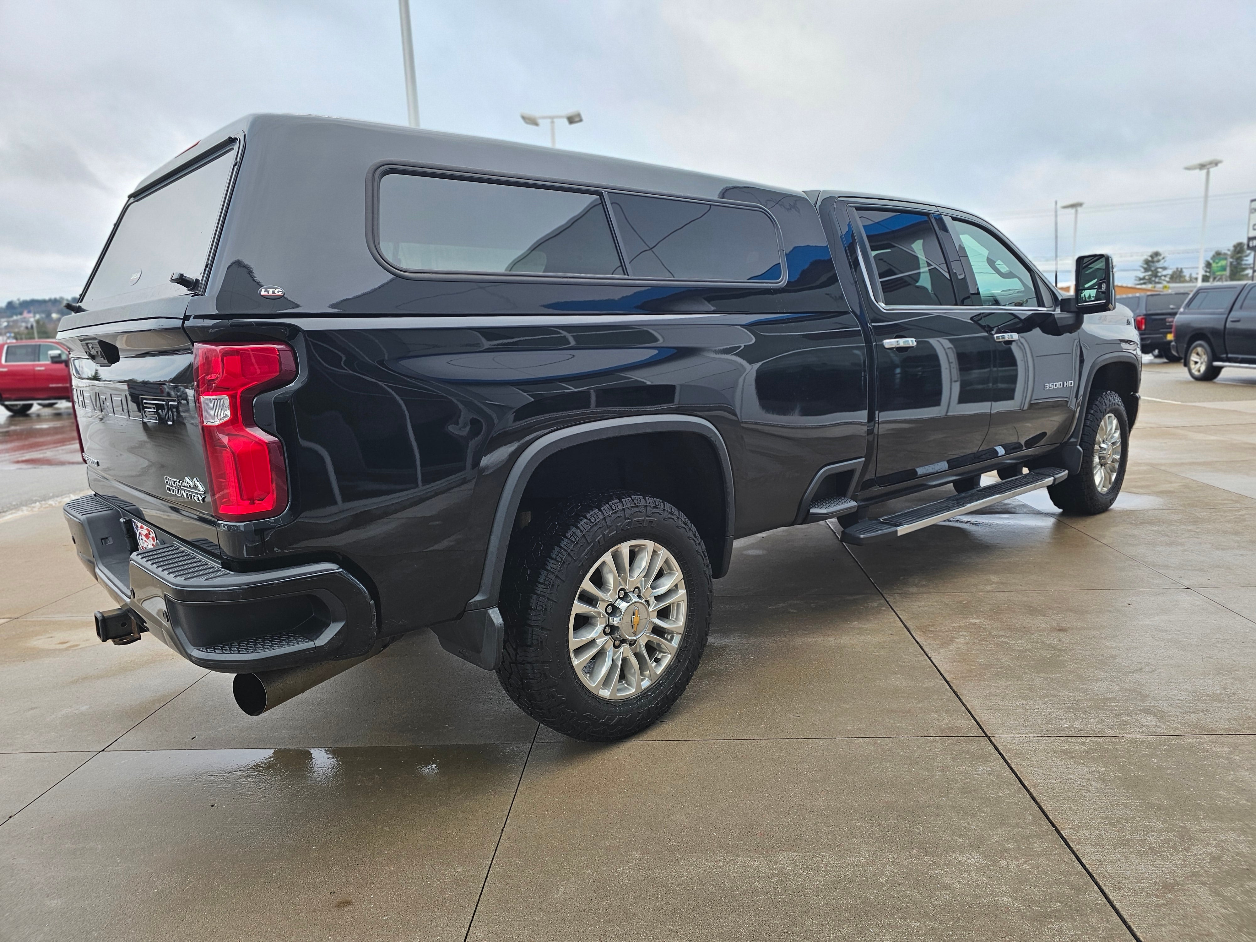 2022 Chevrolet Silverado 3500 HD High Country