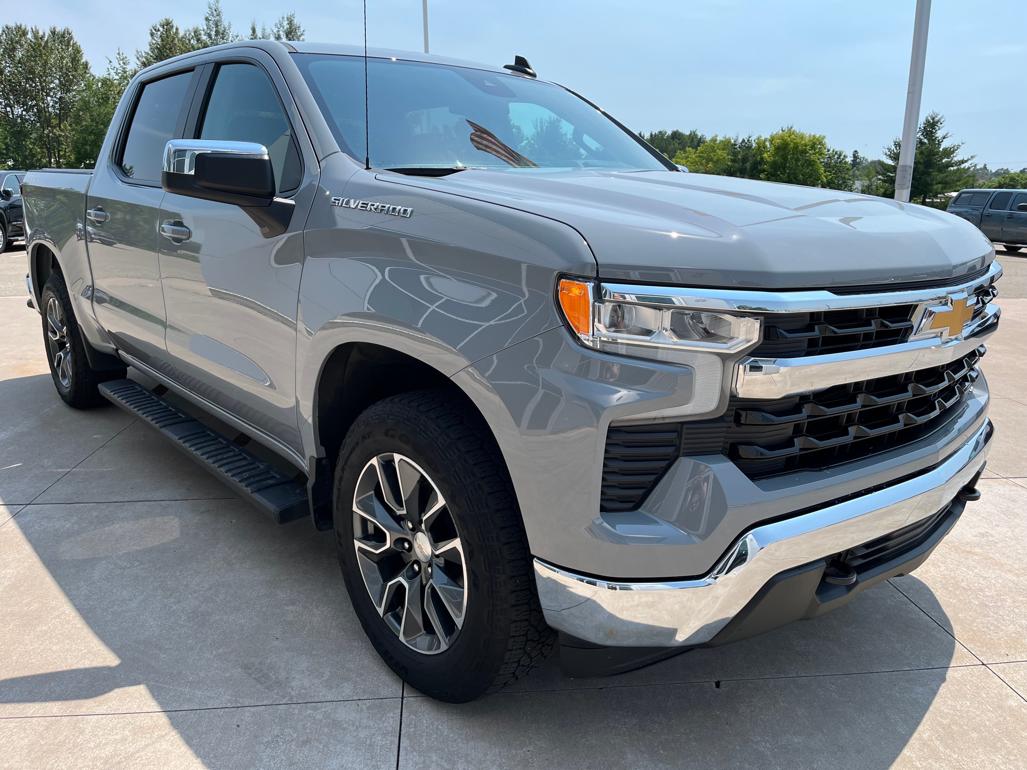 2024 Chevrolet Silverado 1500 LT (2FL)