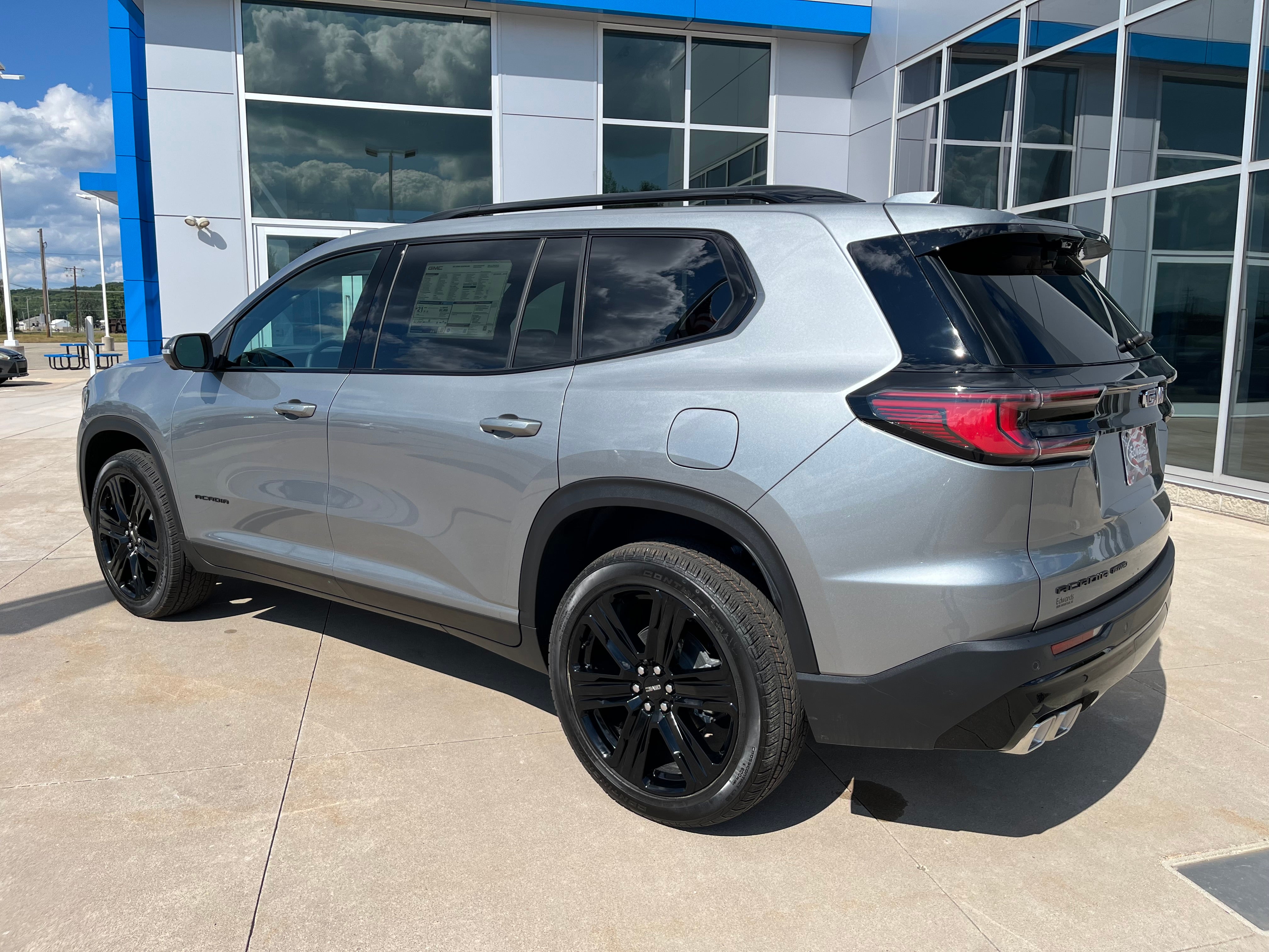 2027 GMC Acadia Elevation