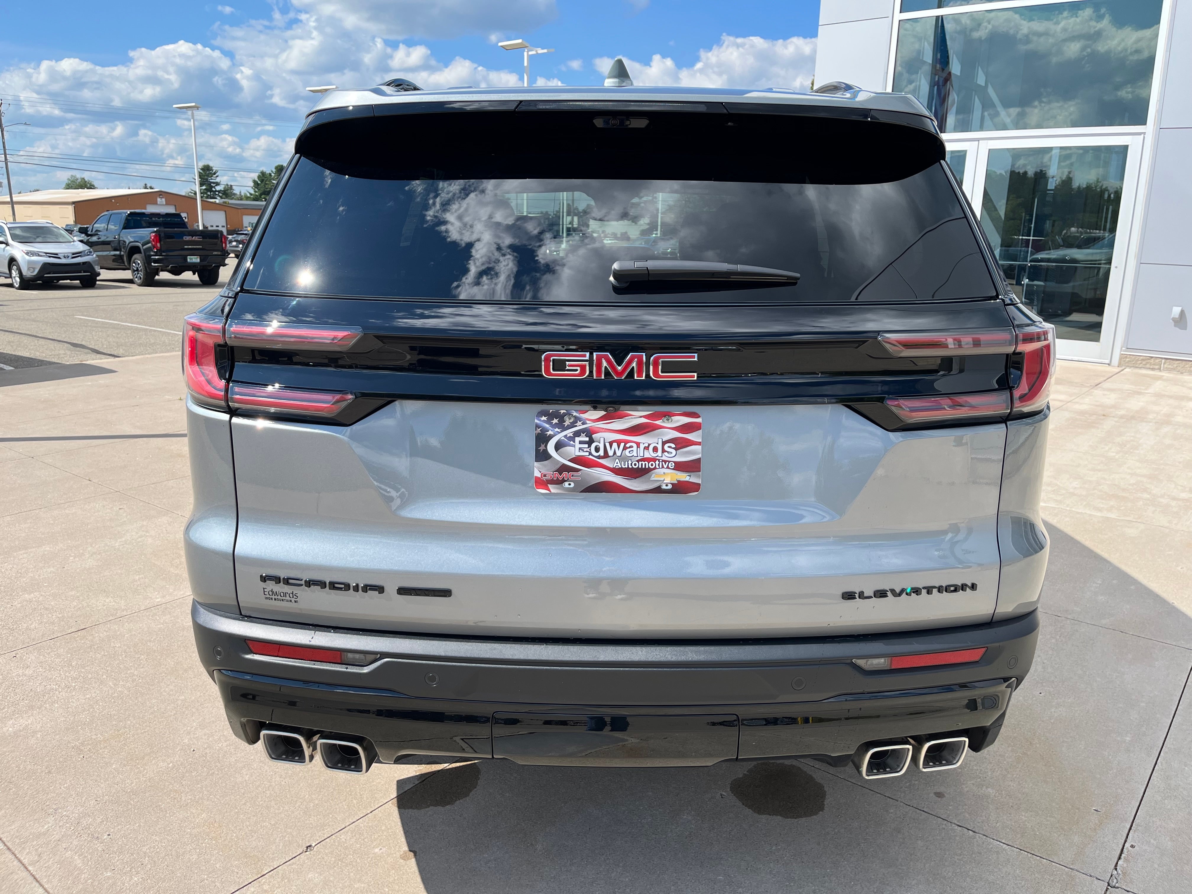 2027 GMC Acadia Elevation