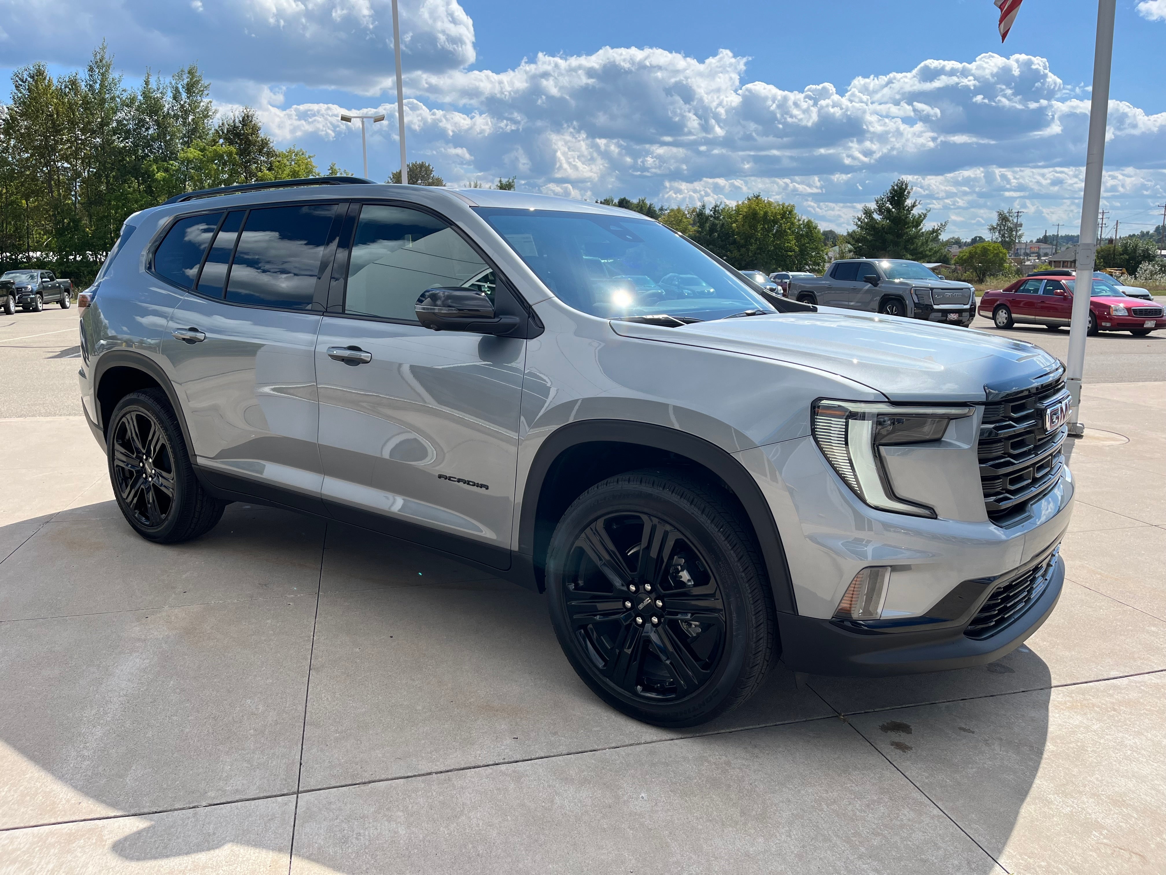 2027 GMC Acadia Elevation