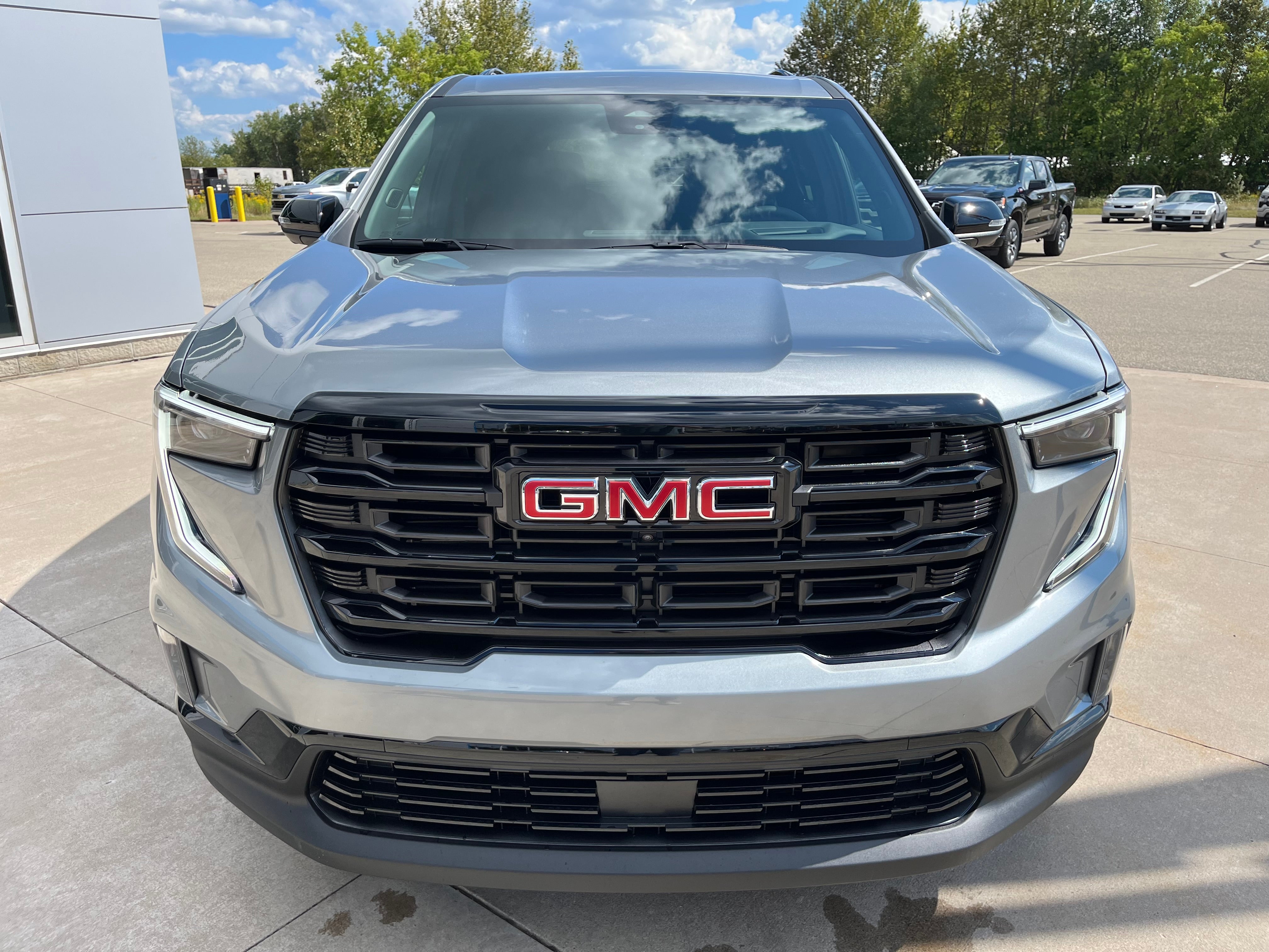 2027 GMC Acadia Elevation