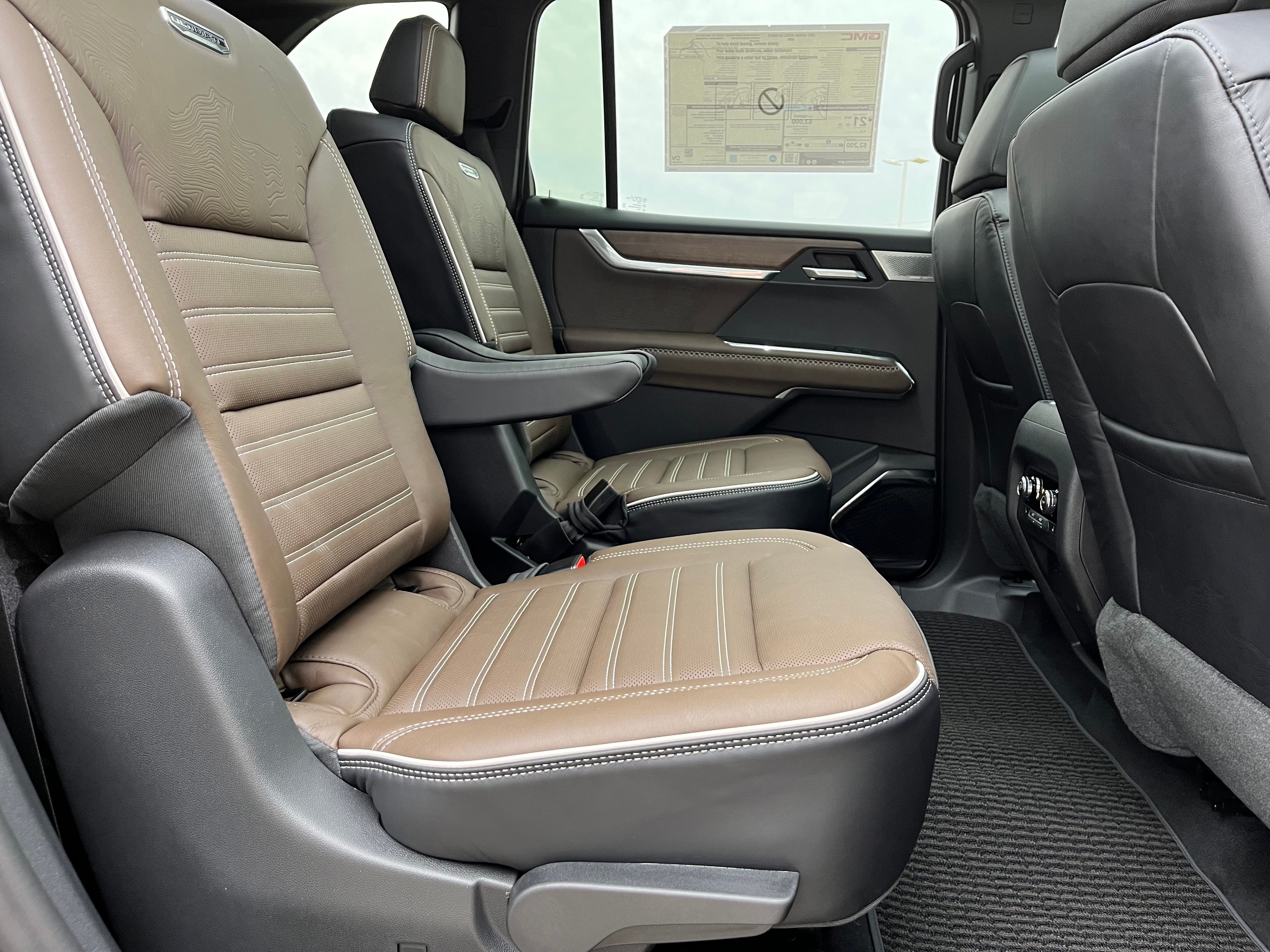 2027 GMC Acadia Denali Ultimate