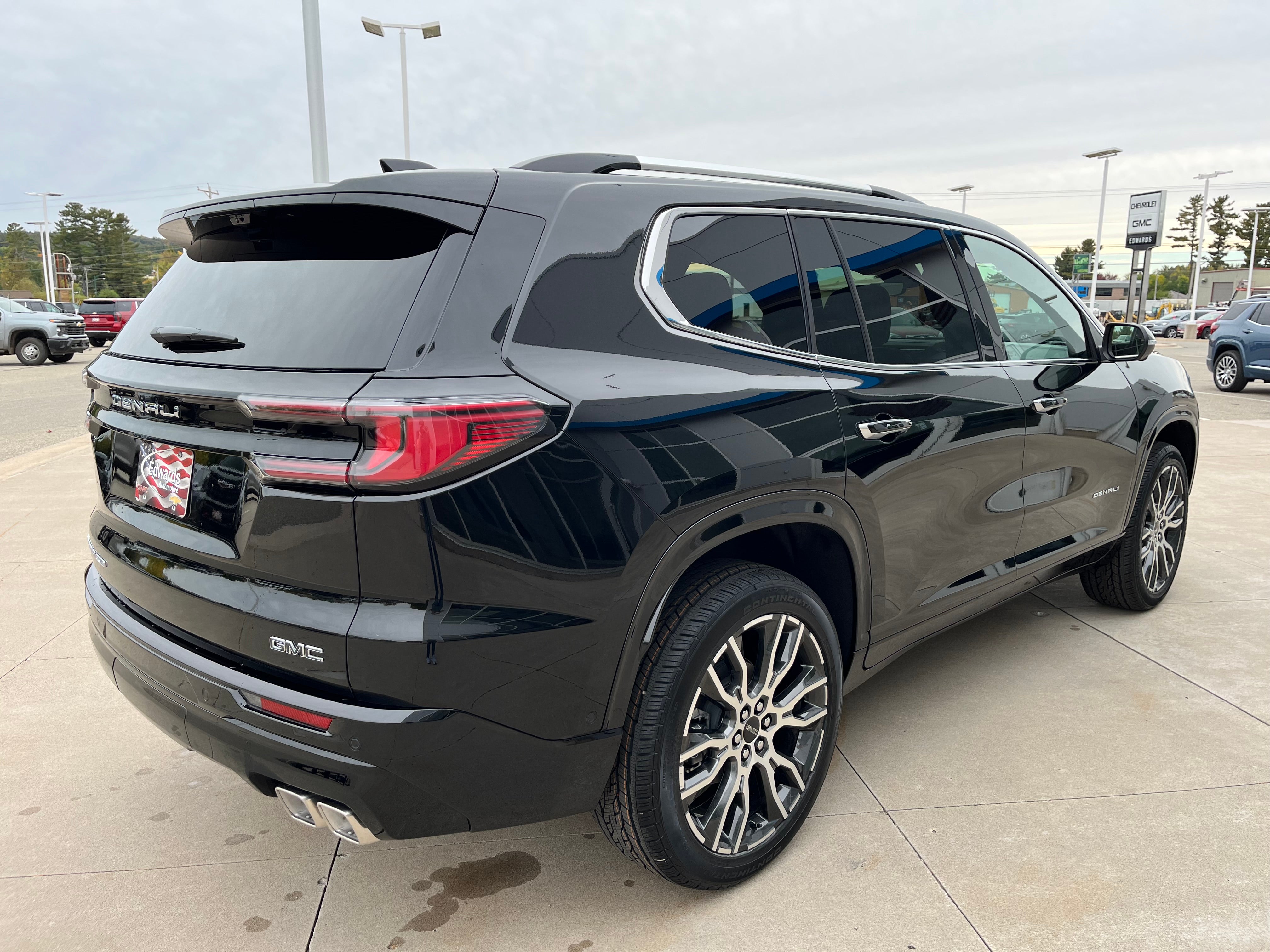 2027 GMC Acadia Denali Ultimate