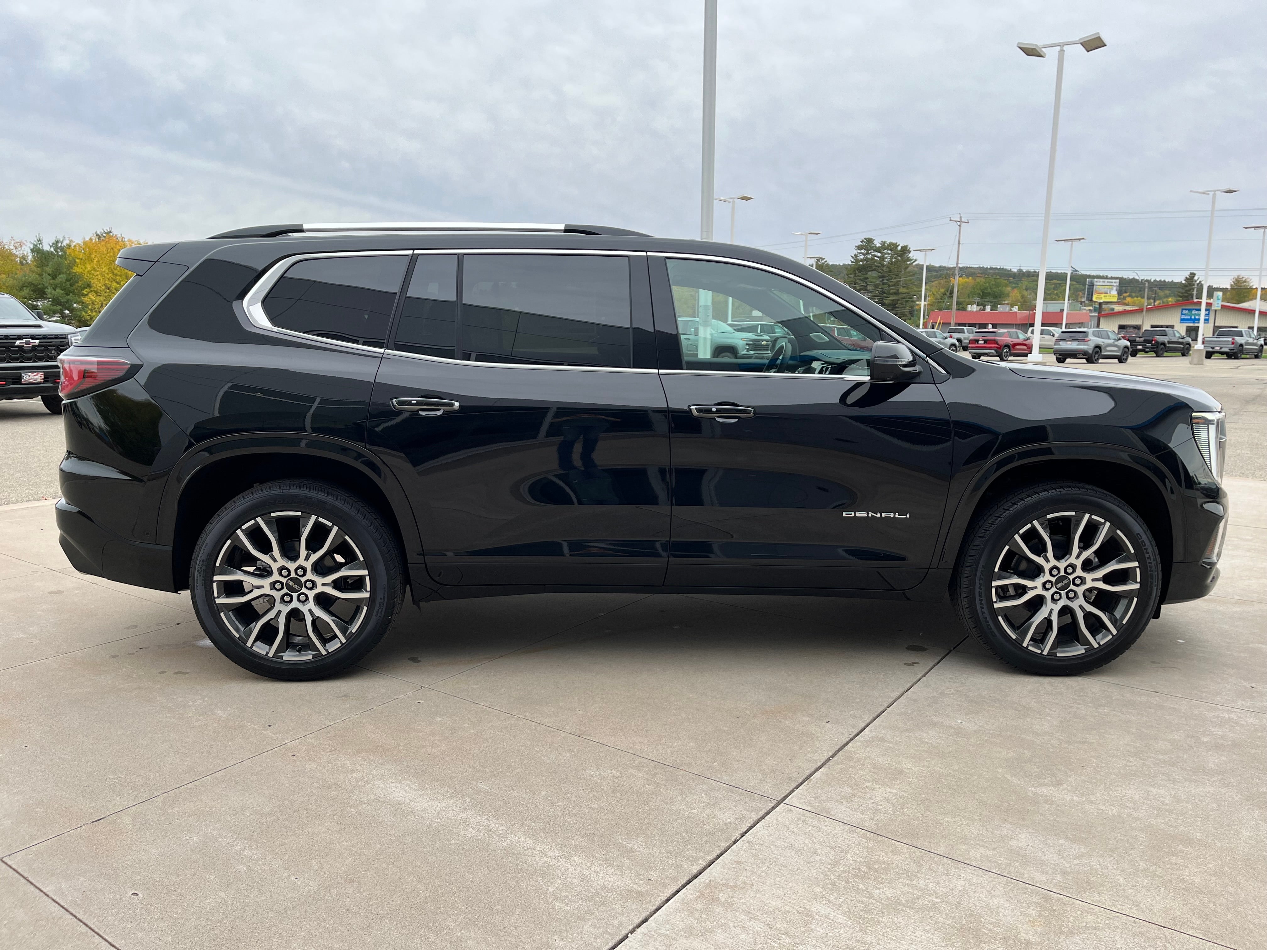 2027 GMC Acadia Denali Ultimate