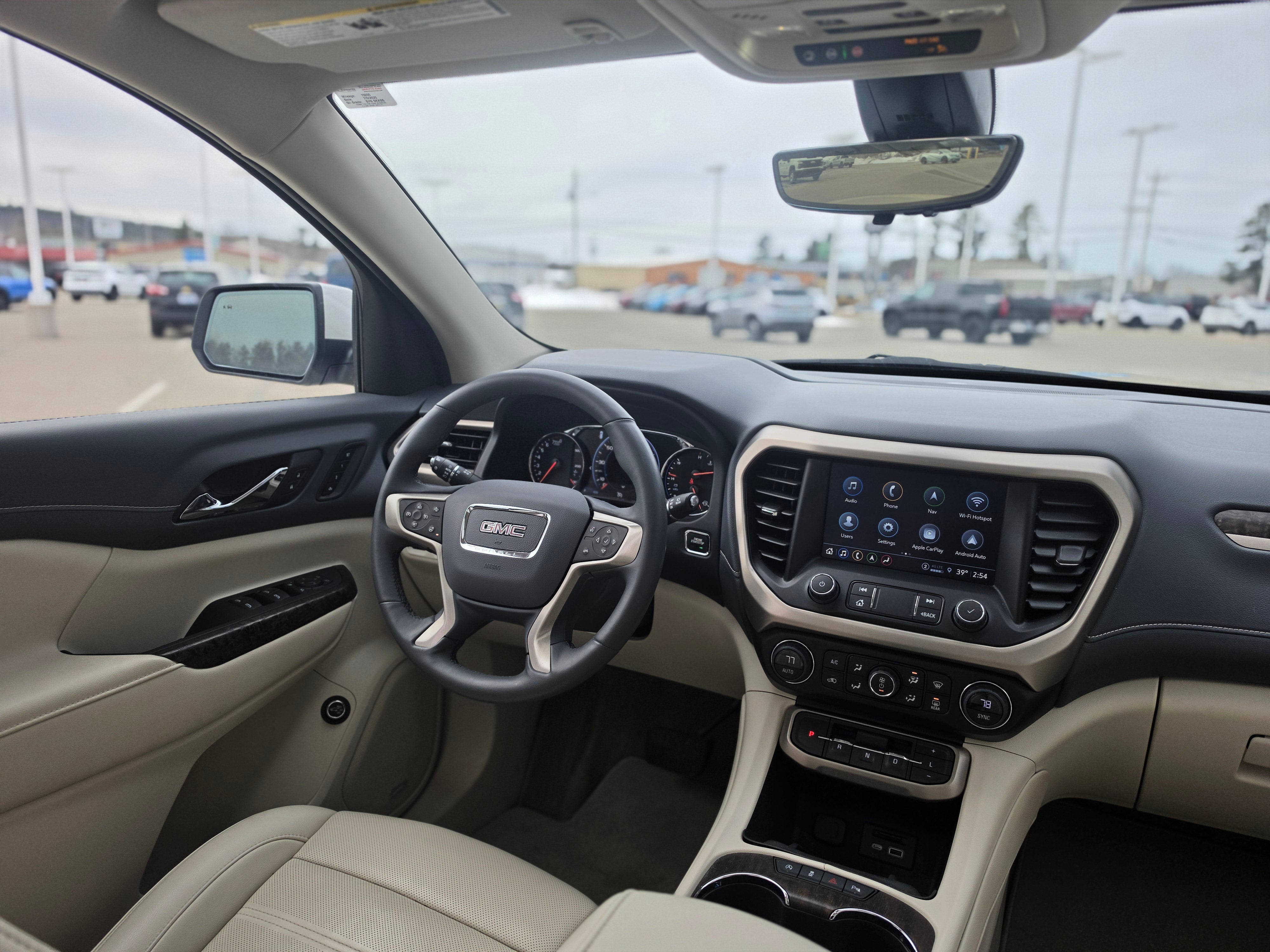 2023 GMC Acadia Denali