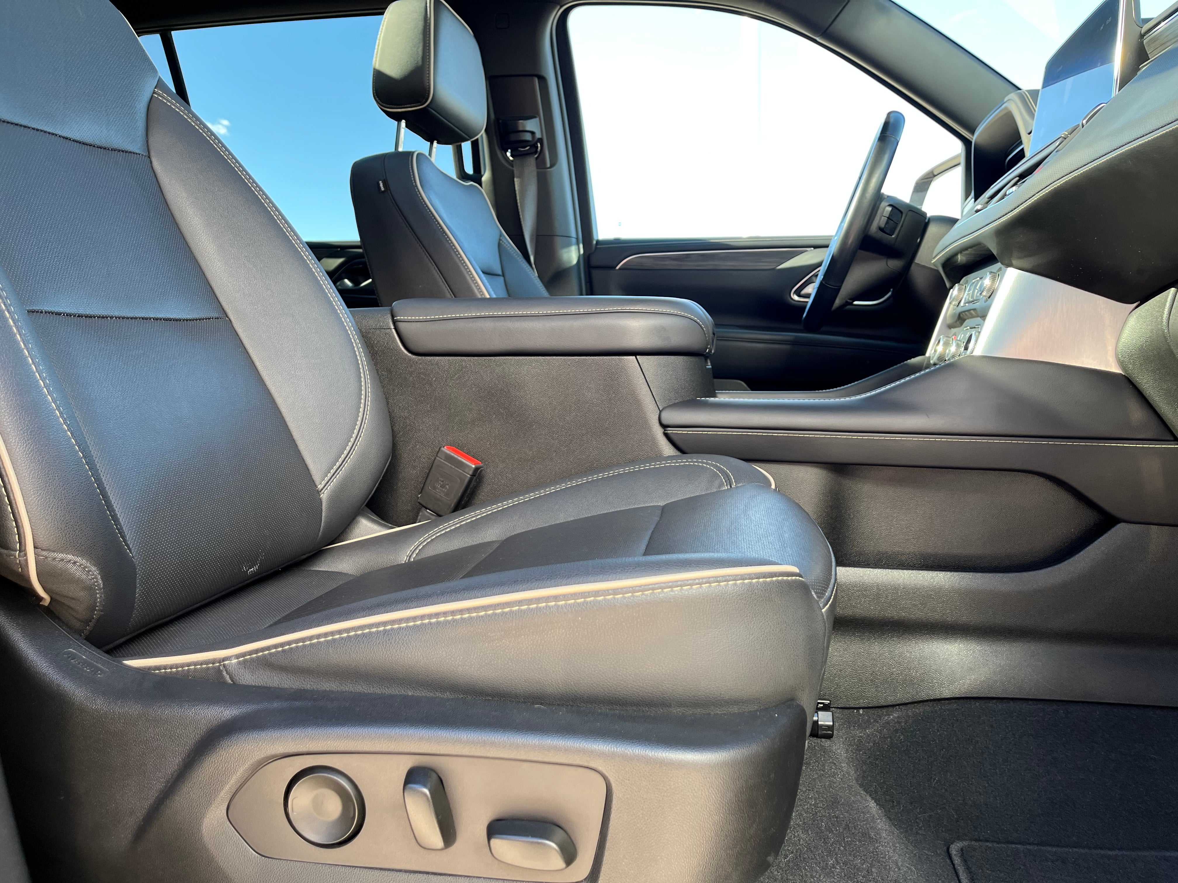 2022 GMC Yukon XL SLT