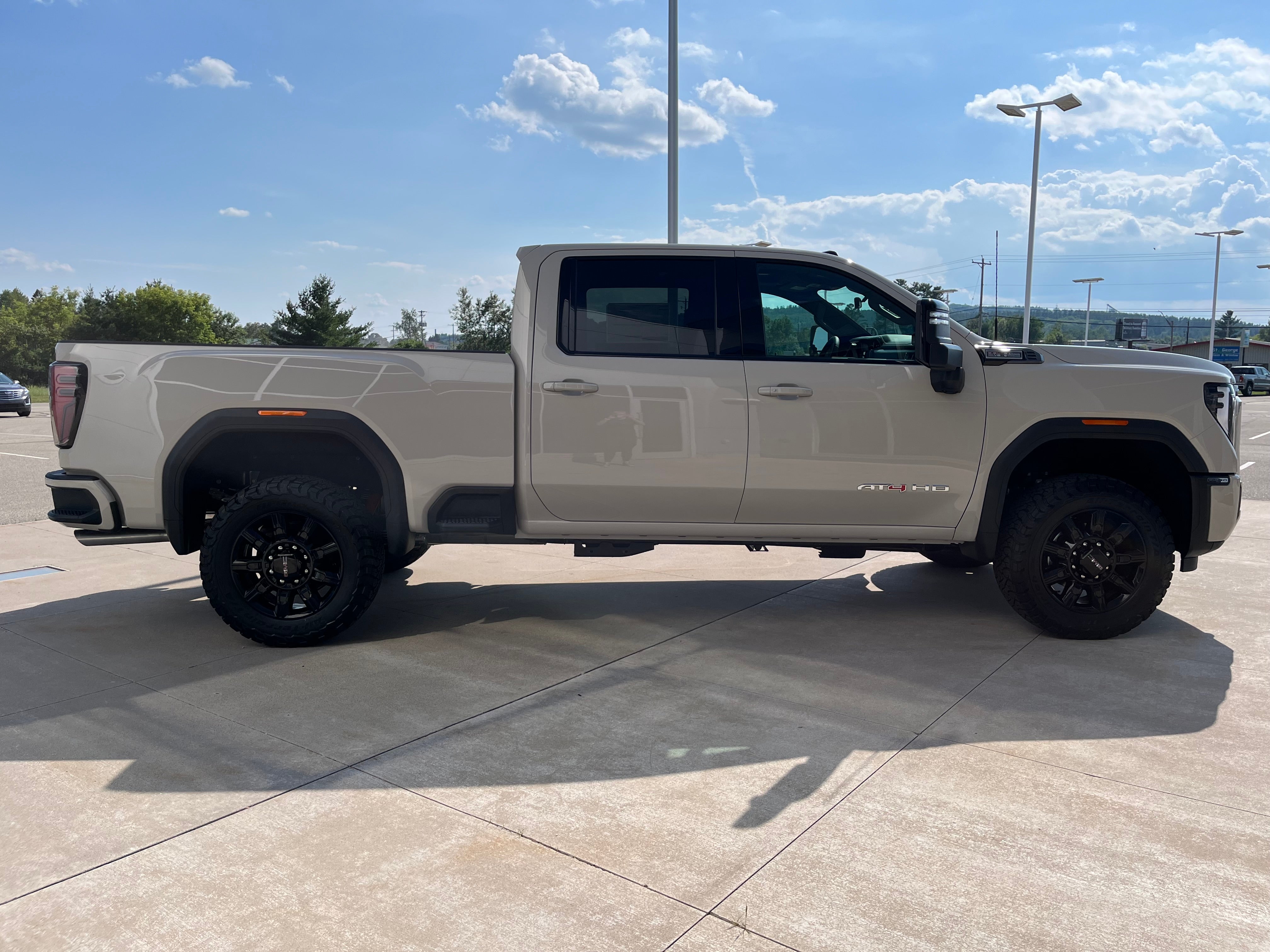 2026 GMC Sierra 3500HD AT4 - Photo 6