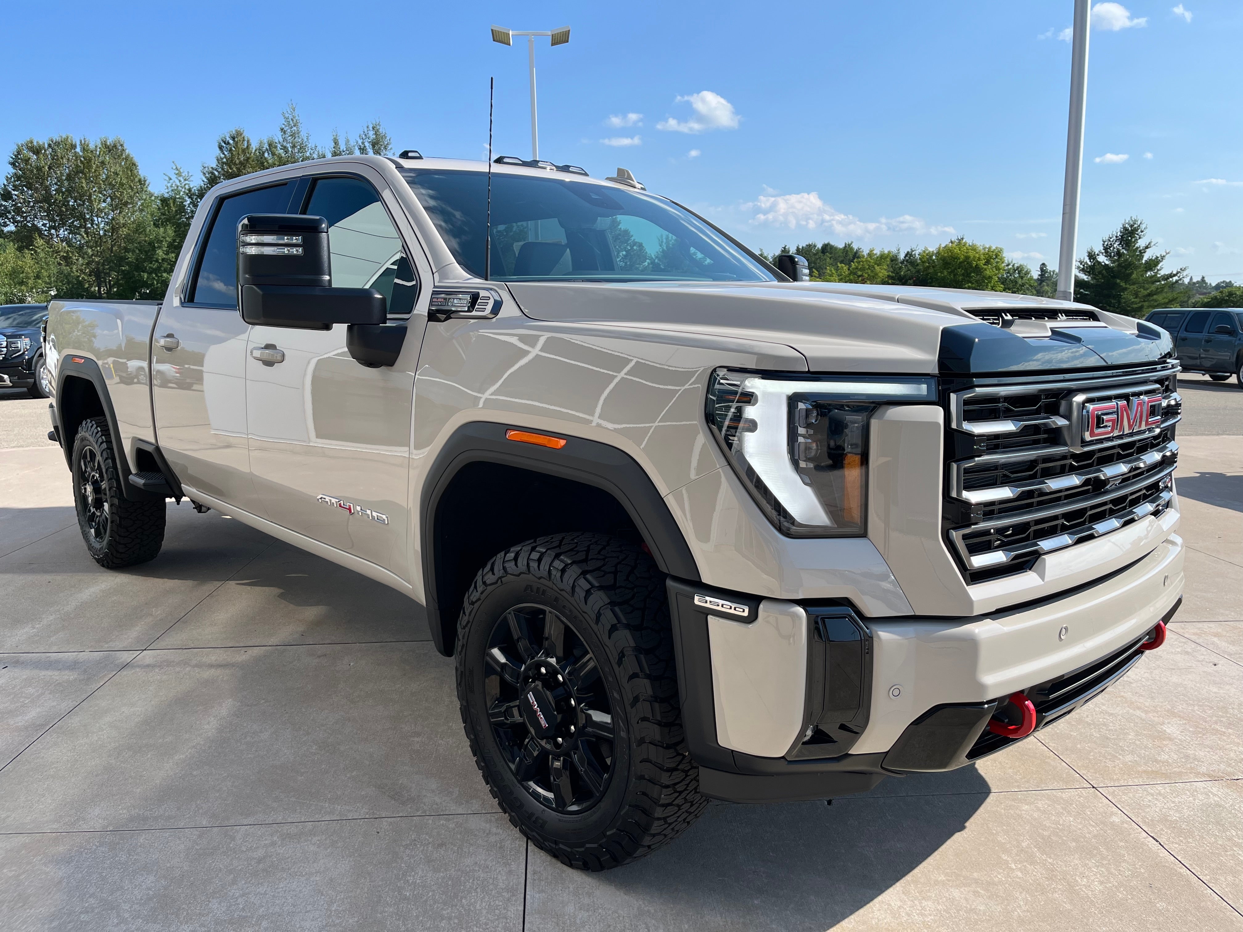 2026 GMC Sierra 3500HD AT4 - Photo 7