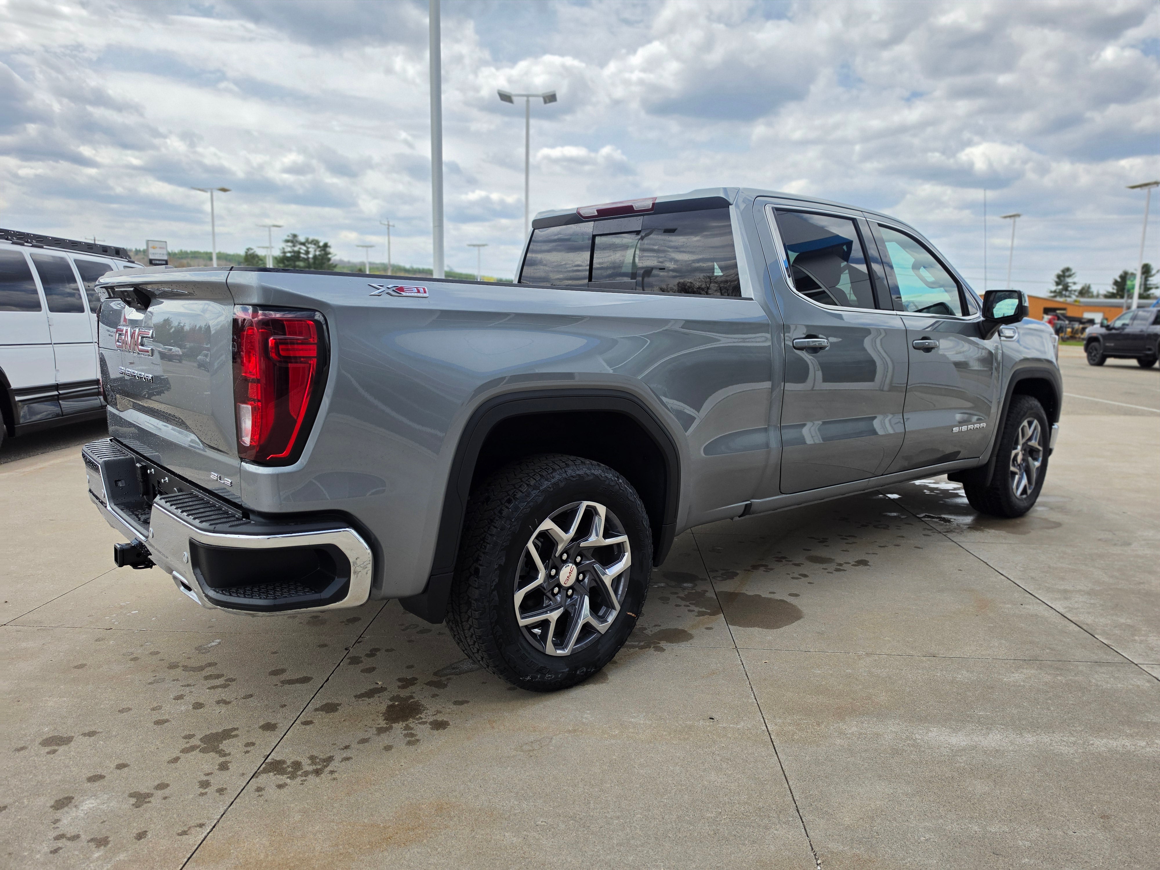 2026 GMC Sierra 1500 SLE