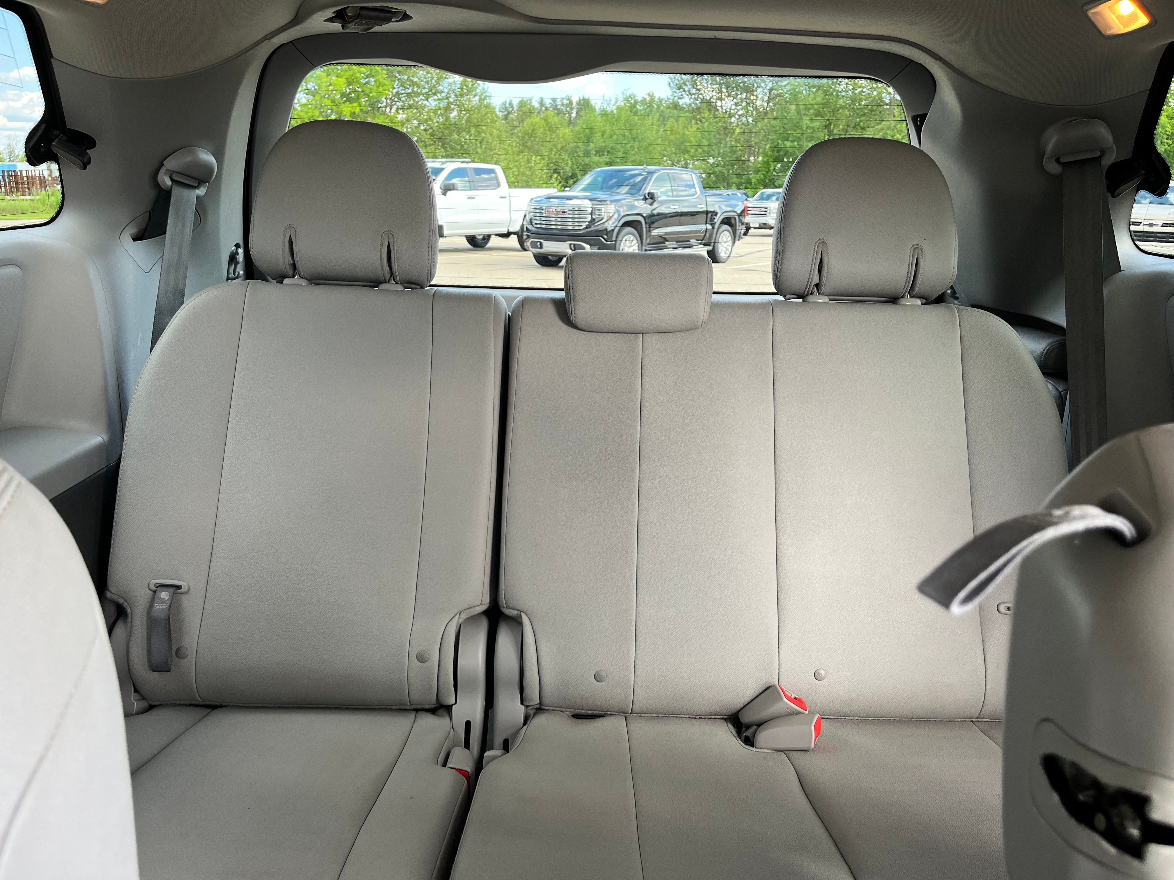 2016 Toyota Sienna XLE