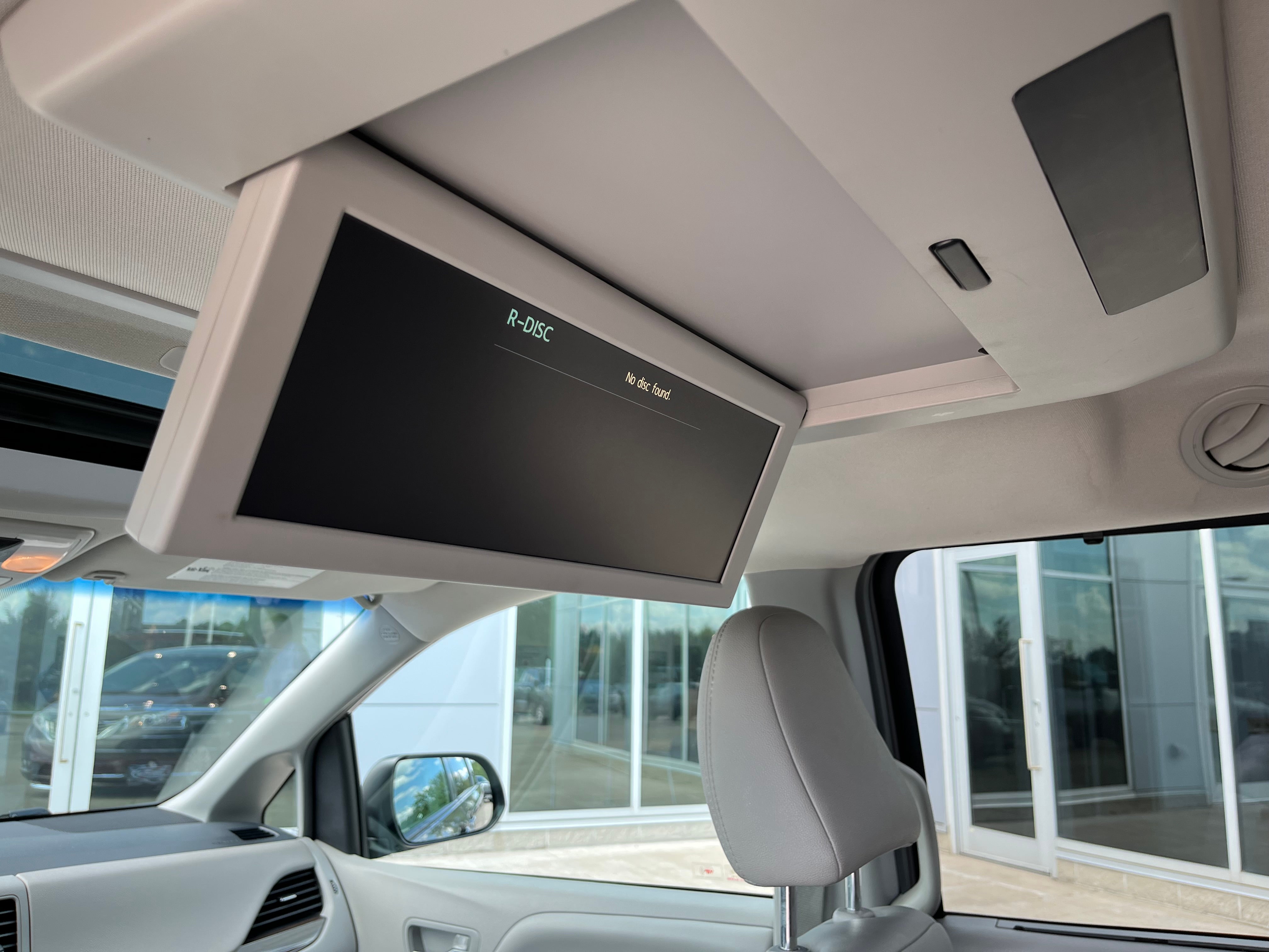2016 Toyota Sienna XLE