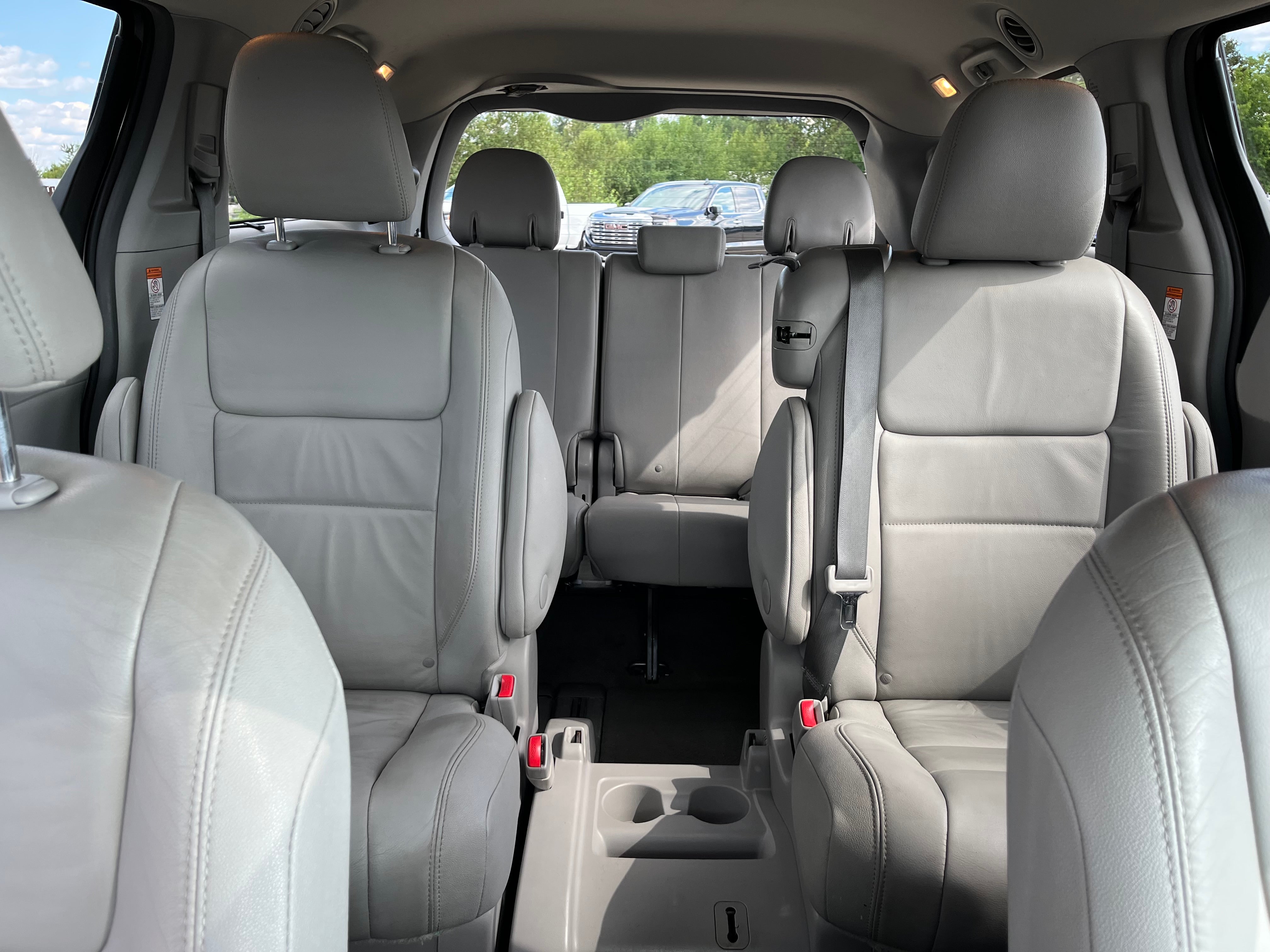 2016 Toyota Sienna XLE