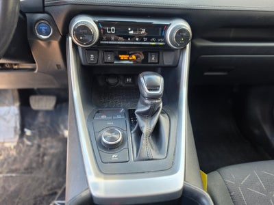2019 Toyota RAV4 Hybrid XLE