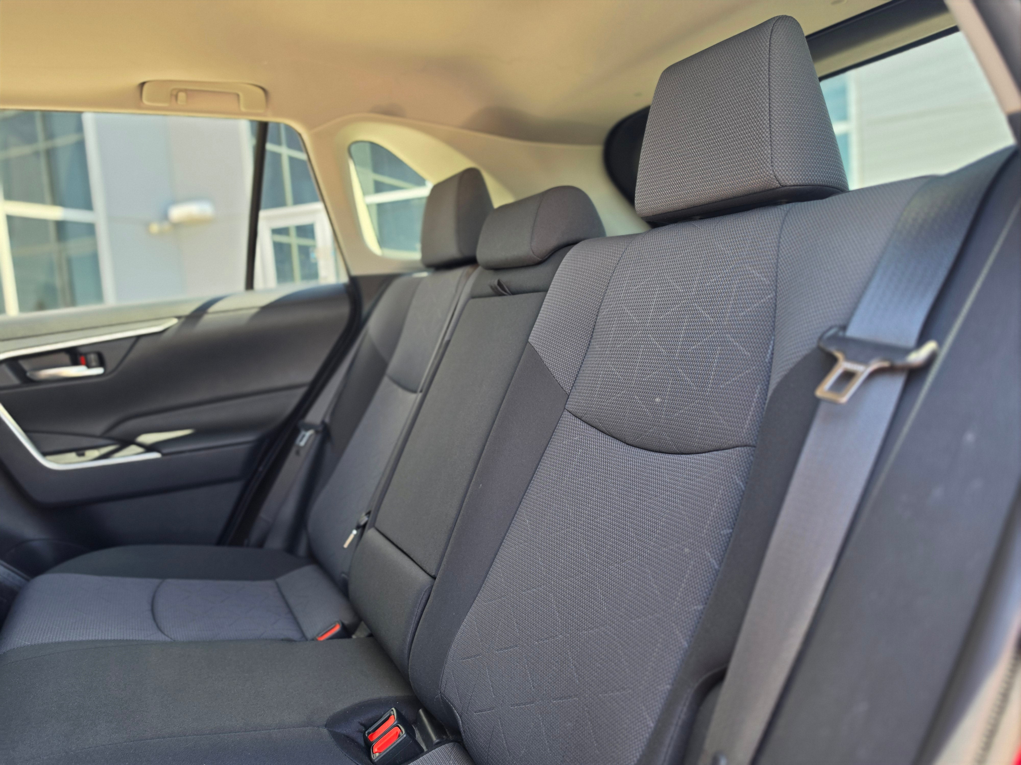 2019 Toyota RAV4 Hybrid XLE