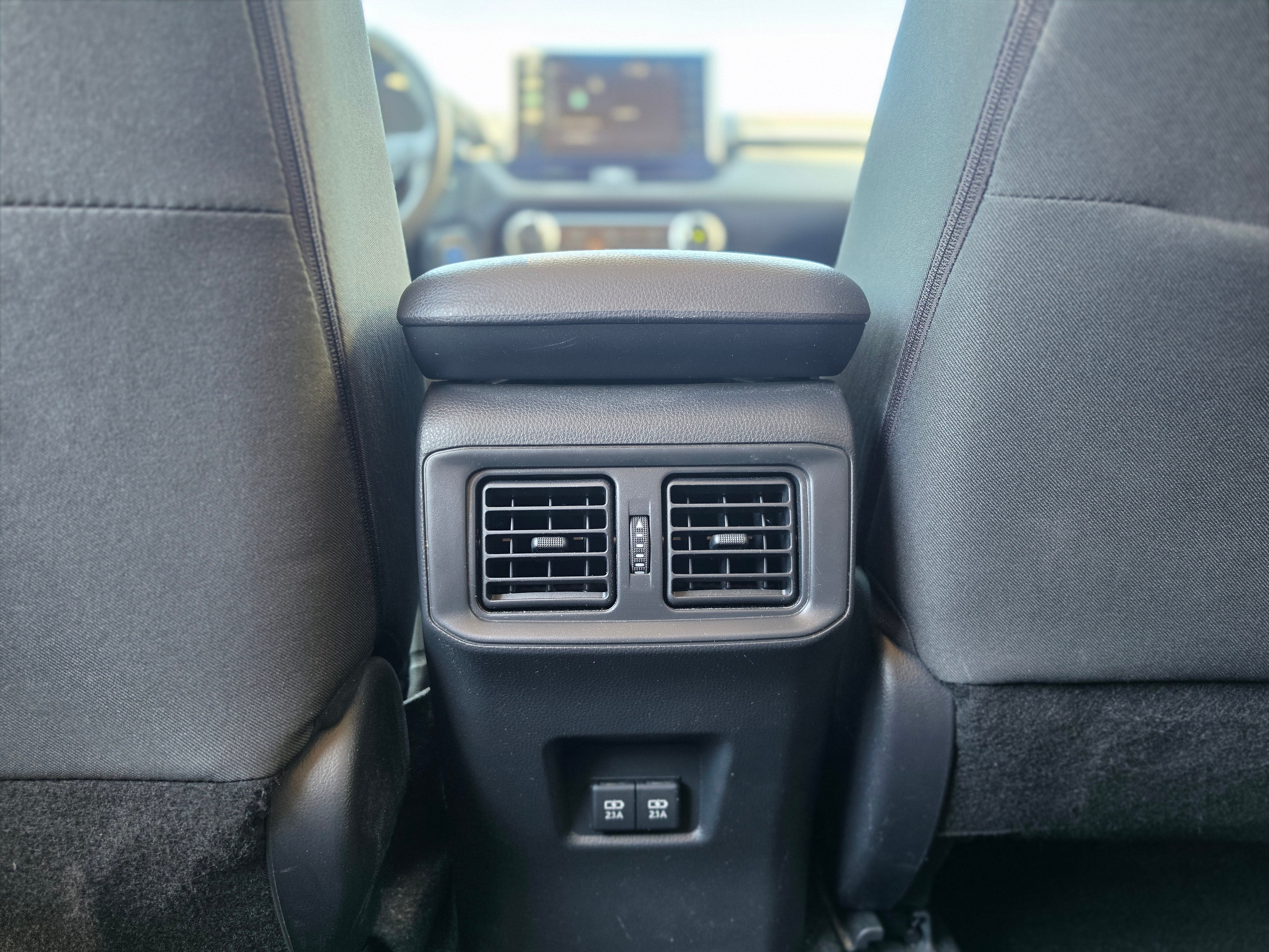 2019 Toyota RAV4 Hybrid XLE