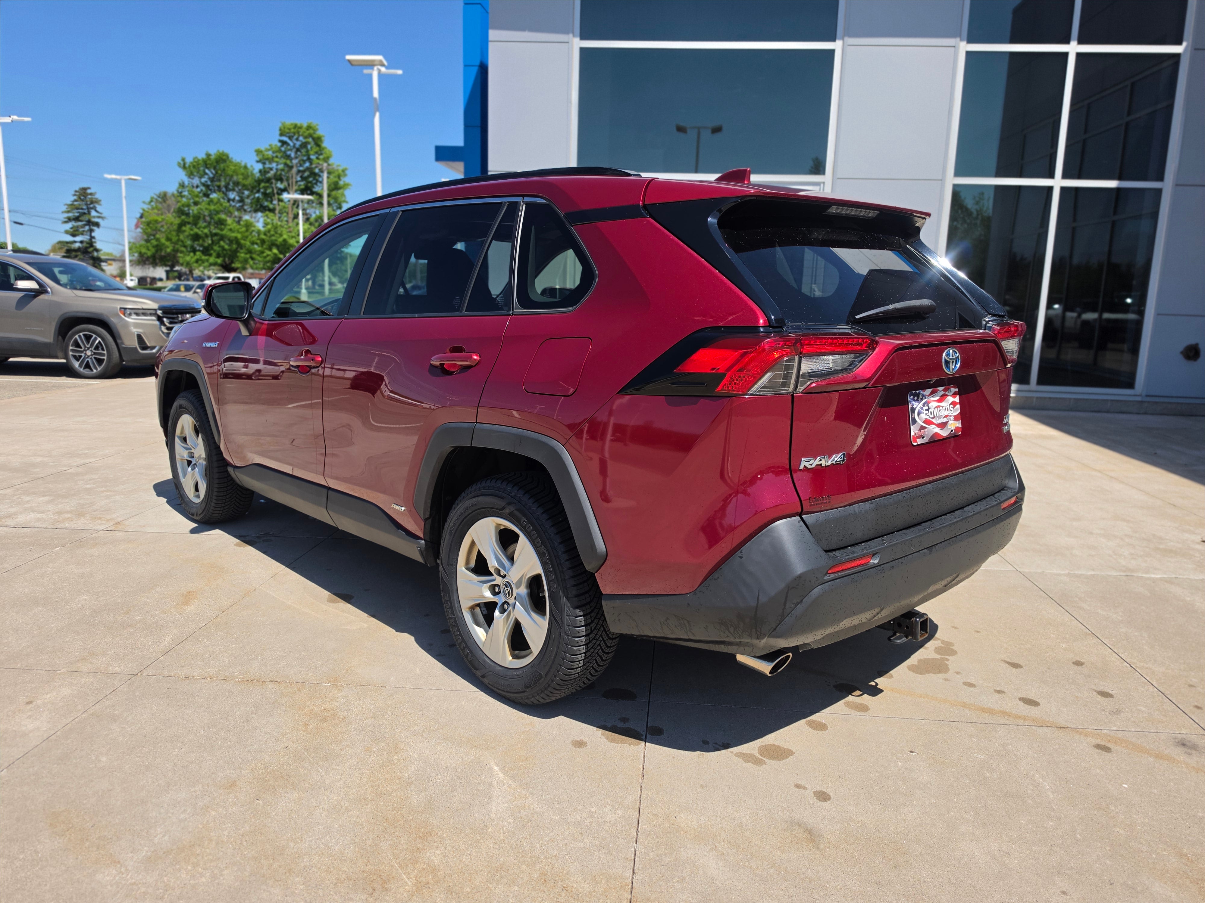 2019 Toyota RAV4 Hybrid XLE
