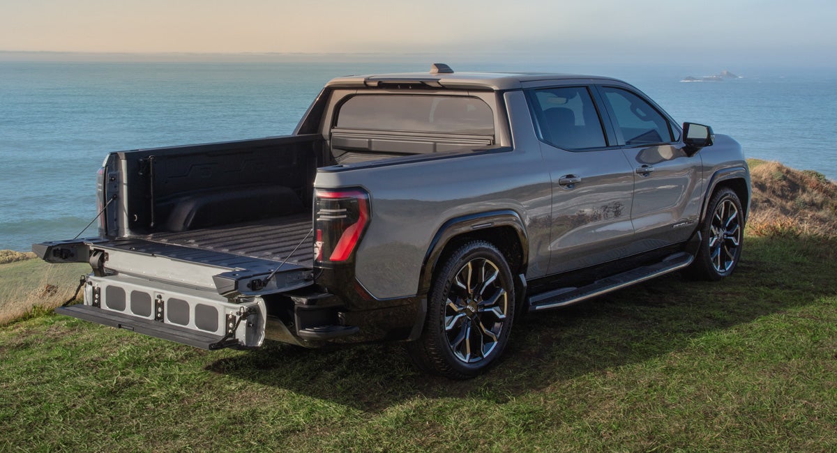 Edwards Automotive GMC in IRON MOUNTAIN MI